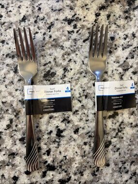 Mainstays Stainless Steel Swirl Dinner Forks - Silver set of 8